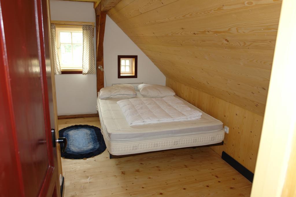 Chata Hugo - 3 Retreat Apartments Tanvald Kültér fotó