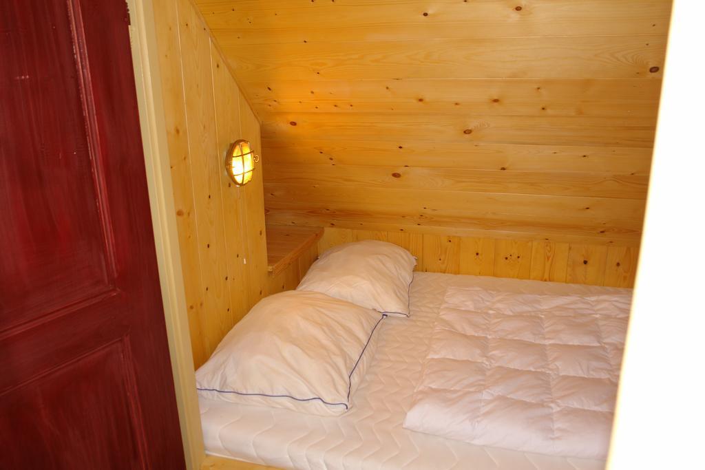 Chata Hugo - 3 Retreat Apartments Tanvald Kültér fotó