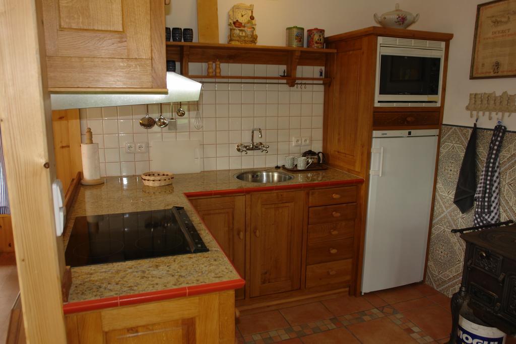 Chata Hugo - 3 Retreat Apartments Tanvald Kültér fotó